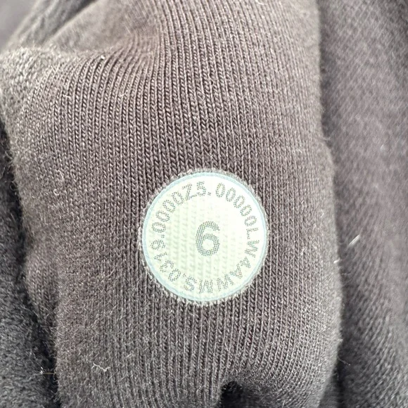lululemon athletica rare Aloha Black Full-Zip Hoodie
Size 6 - Picture 6 of 6
